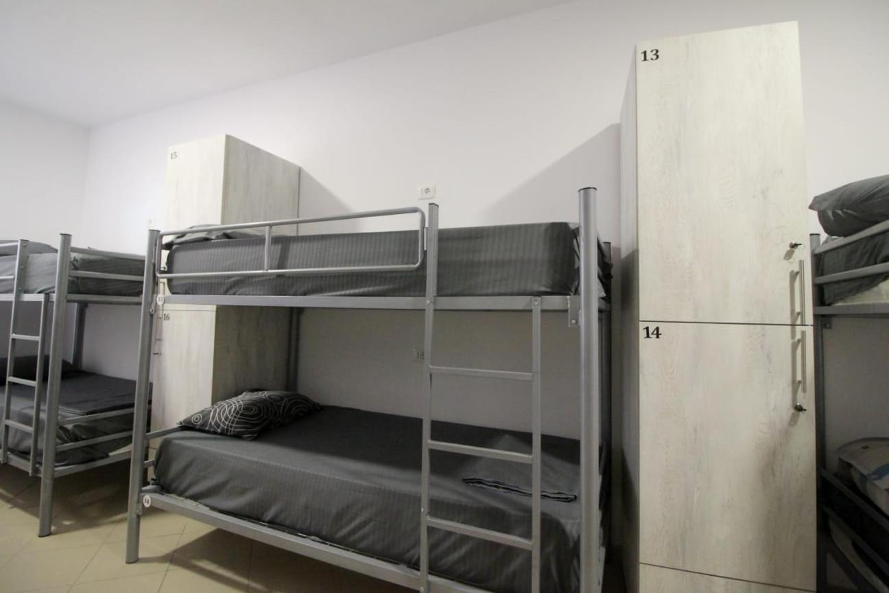 Hostel K13 Саранда Экстерьер фото