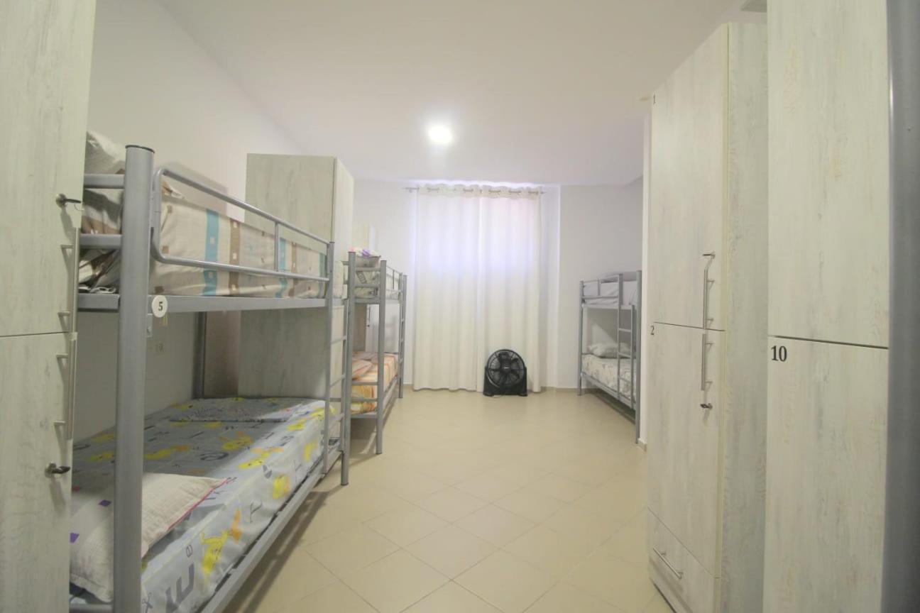 Hostel K13 Саранда Экстерьер фото