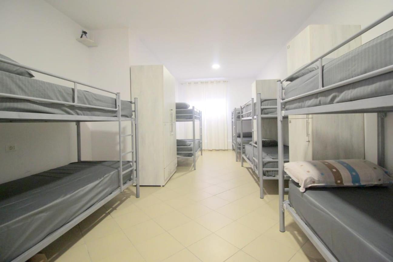 Hostel K13 Саранда Экстерьер фото