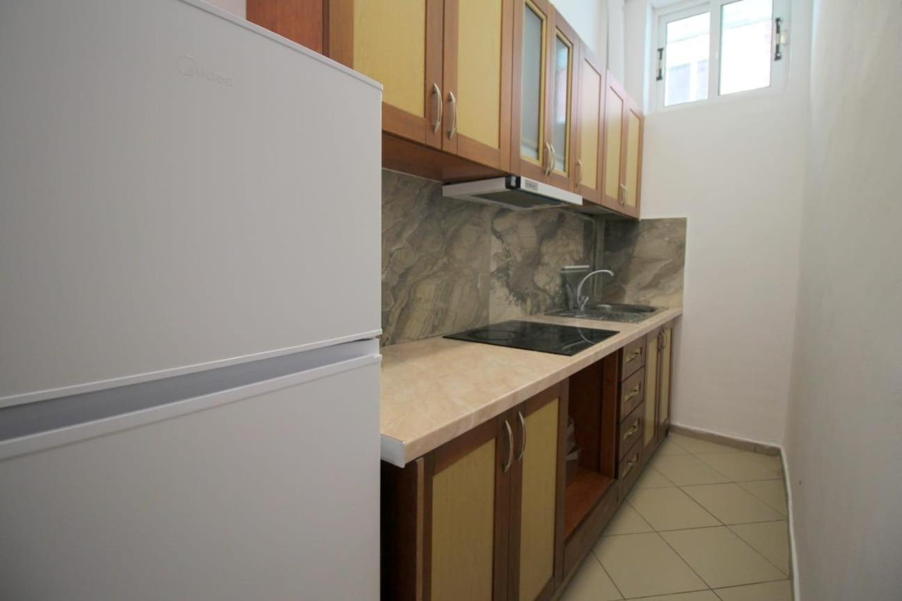 Hostel K13 Саранда Экстерьер фото