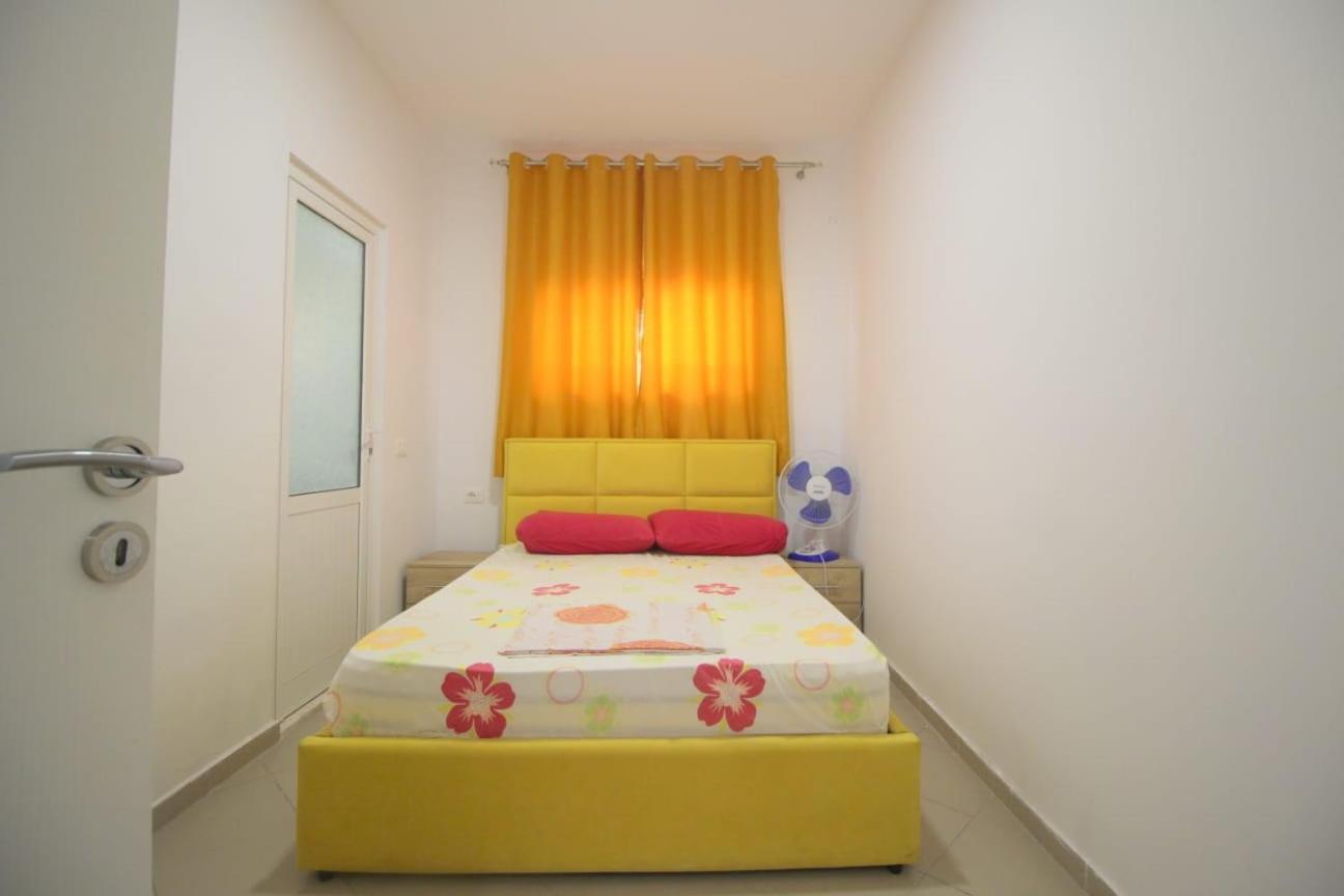 Hostel K13 Саранда Экстерьер фото