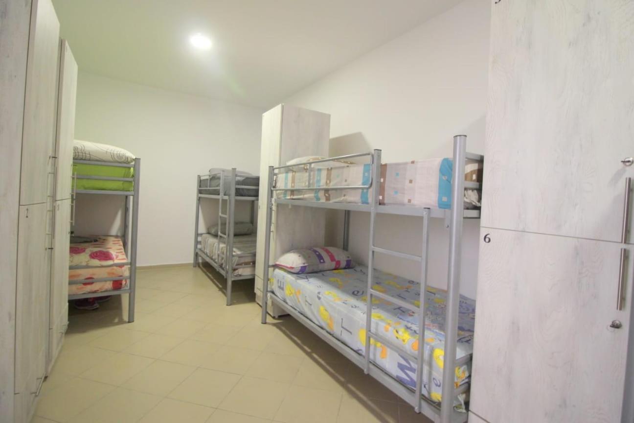 Hostel K13 Саранда Экстерьер фото
