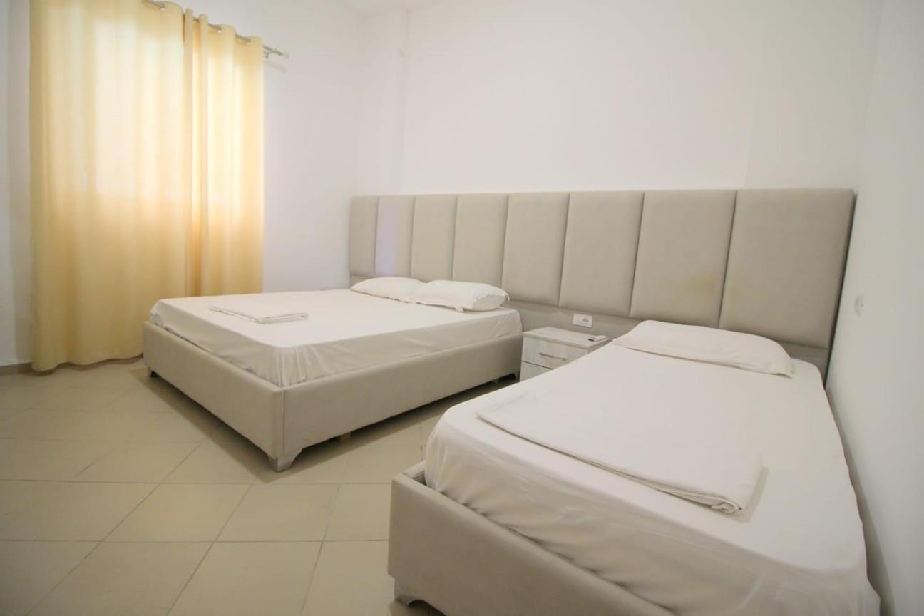 Hostel K13 Саранда Экстерьер фото