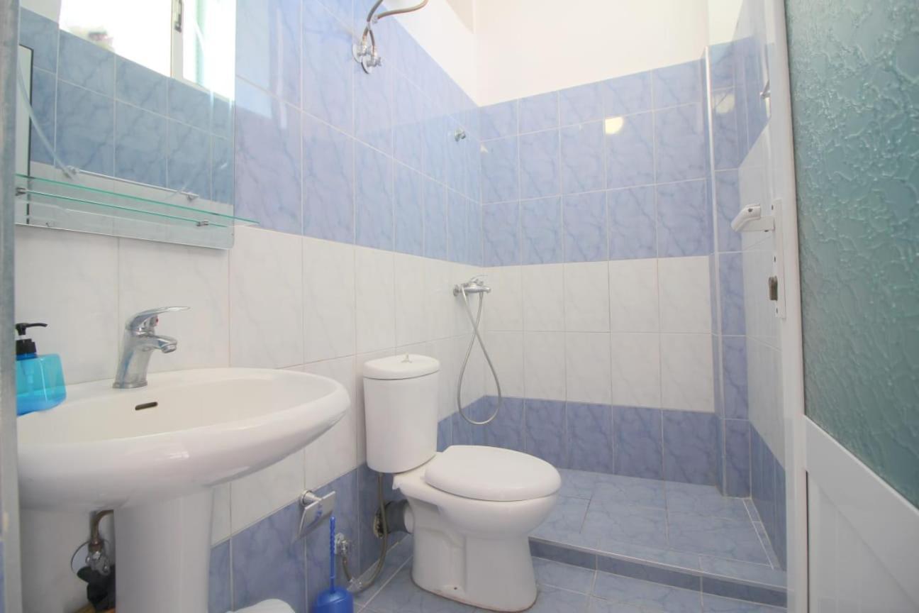 Hostel K13 Саранда Экстерьер фото