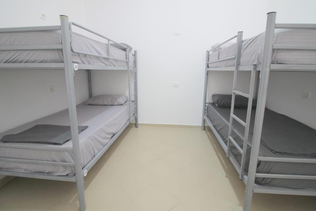 Hostel K13 Саранда Экстерьер фото
