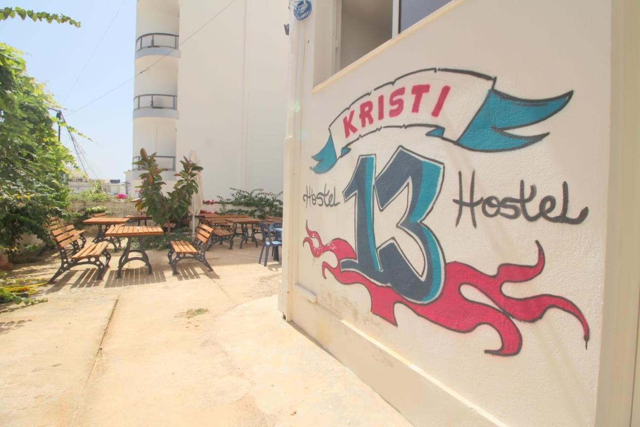 Hostel K13 Саранда Экстерьер фото